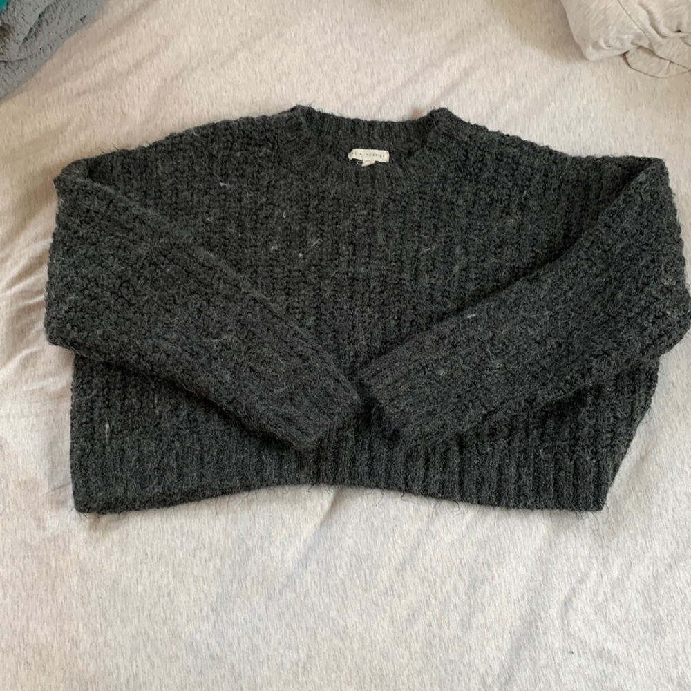 🌟BOGO LA Hearts cropped sweater